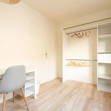 Апартаменты Le Classique - Elegant & Lumineux En Centre-ville